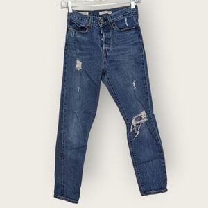 Levi's Premium Denim Light to Medium Wash Denim Wedgie Straight Leg Jean 24